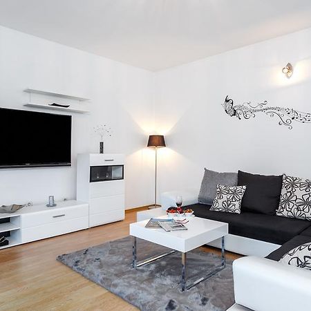 Holiday Home Iris Marina Εξωτερικό φωτογραφία