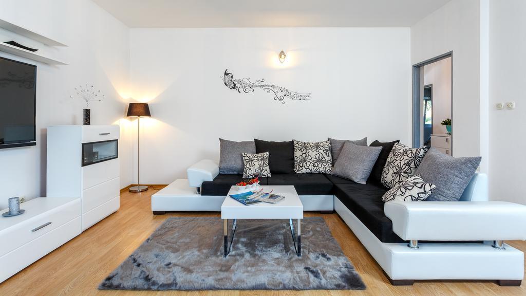 Holiday Home Iris Marina Εξωτερικό φωτογραφία