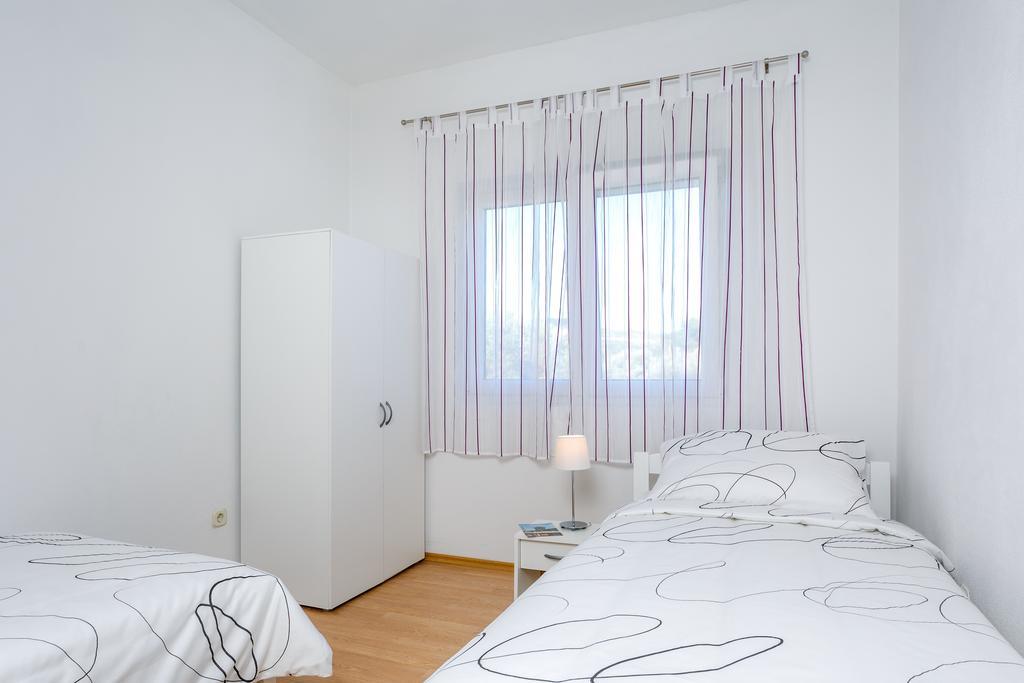 Holiday Home Iris Marina Εξωτερικό φωτογραφία